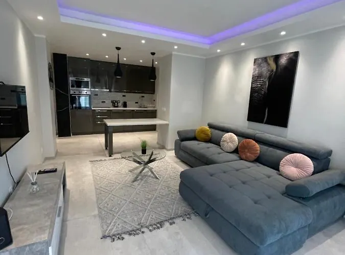 Chez Flo Apartment *